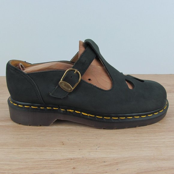 Dr. Martens Shoes - Vtg Dr Martens Teardrop Mary Jane England Blk 8062
